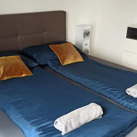Apartment Vendeghaz *